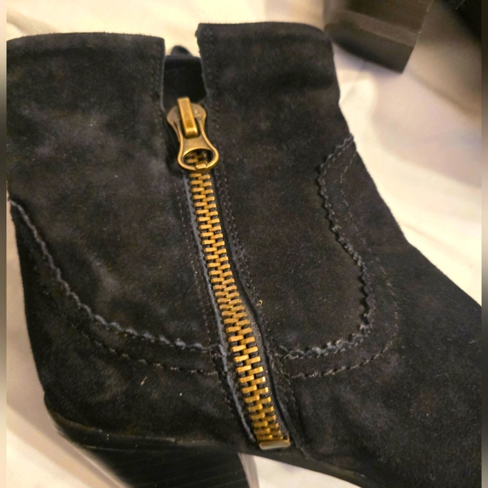 Sam Edelman Louie Black Suede Fringe-Trim Ankle Booties, Block Heel, Size 8.5. - Picture 6 of 10
